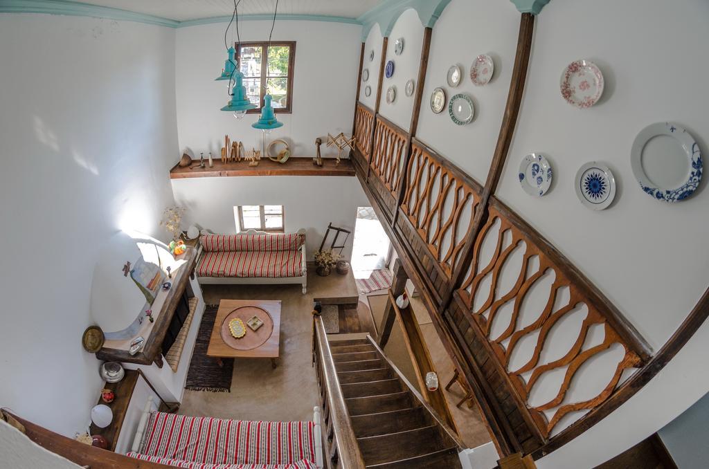 Riga'S Pinakoti Lodge Pinakátai Rom bilde